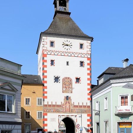 Stadthotel Restaurant Auerhahn Vöcklabruck Εξωτερικό φωτογραφία